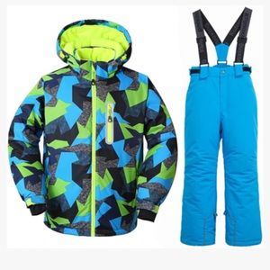 Boys ski jacket and pants set. Like new, only used 1 season before outgrown.